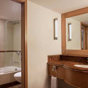 Deluxe Twin Room F & B